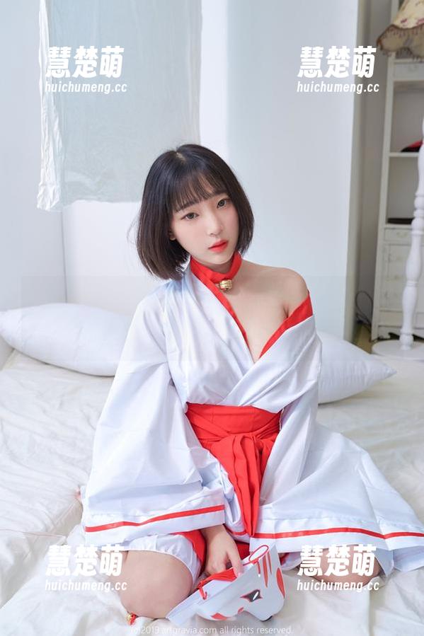 Kang Inkyung 高清原图:Kang Inkyung的睡衣时光,仿佛一瞬间就要化为缥缈梦境。